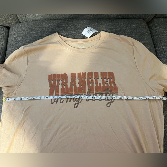 NWT Wrangler on my Booty Tshirt - Picture 6 of 6